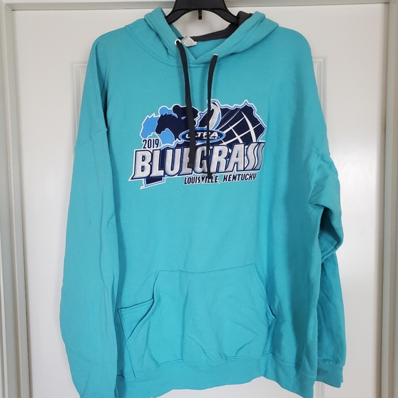 4 graphic volleyball sweatshirt in L and XL!! - Picture 2 of 16